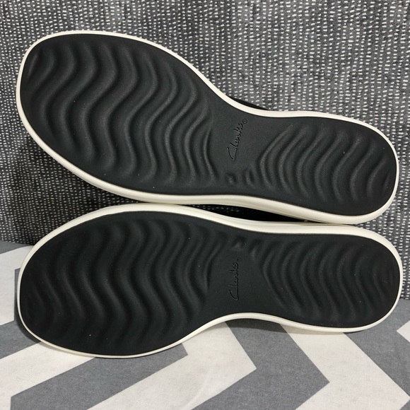 Clarks Cloudsteppers Slides - Picture 7 of 12